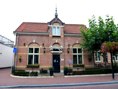Oss (NL) Eikenboomgaard 6 woonhuis bij school (01)