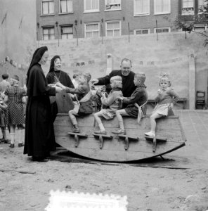 Opdracht Tijd Speeltuin, Bestanddeelnr 905-8621
