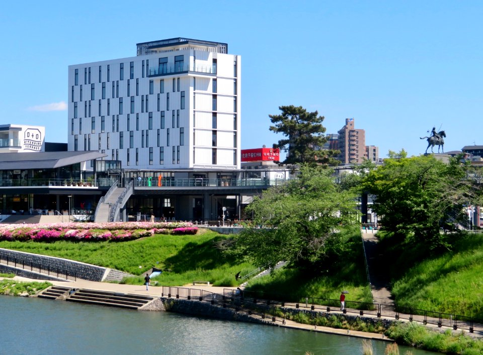 Oto-Riverside-Terrace-3
