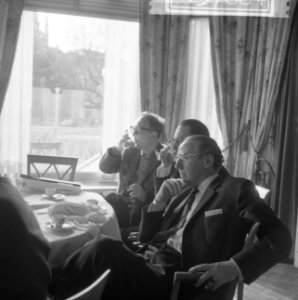 Opdracht Reclame-bureau Schippers (party van Melka), Bestanddeelnr 913-7664