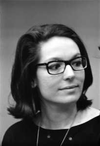 Opdracht Telegraaf Nana Mouskouri, Griekse zangeres, Bestanddeelnr 915-4939