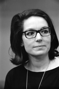 Opdracht Telegraaf Nana Mouskouri , Griekse zangeres, Bestanddeelnr 915-4940