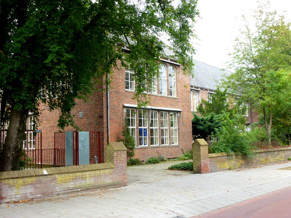Oss (NL) Koornstraat 12a voorm St.Jansmavo (03)