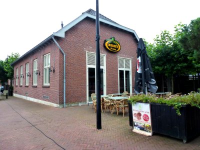 Oss (NL) Eikenboomgaard 10 schoolgebouw (03)