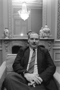 Opdracht Financieele Dagblad heer Frank (Tokas Bank) beurs, Bestanddeelnr 934-1599