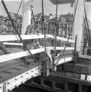 Opdracht Telegraaf Weghalen lampjes op de Magere Brug, Bestanddeelnr 913-0112