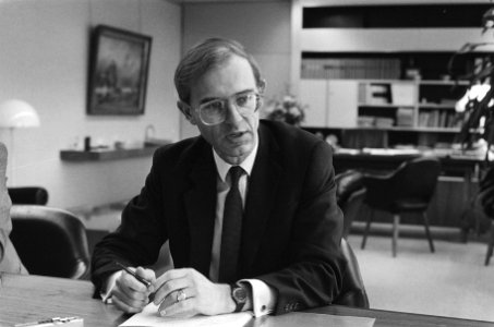 Opdracht Financieel Dagblad minister Ruding , kop, Bestanddeelnr 933-4621