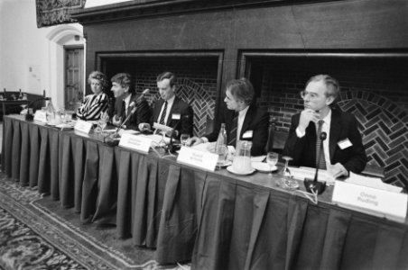 Opdracht Financieel Dagblad Meet the Netherlands Government, Bestanddeelnr 933-9878
