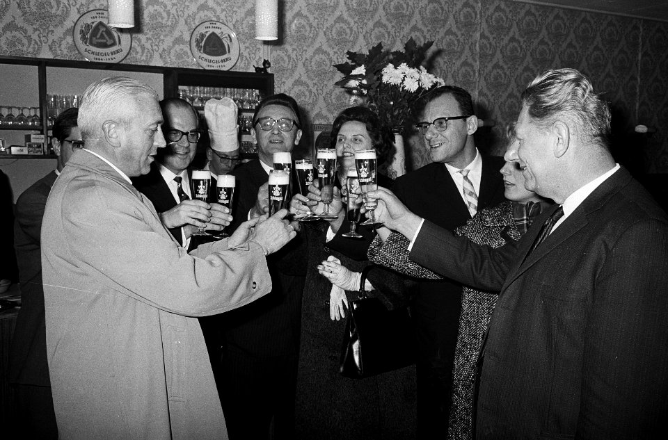 Opdracht Schlegel bier, Bestanddeelnr 915-6889