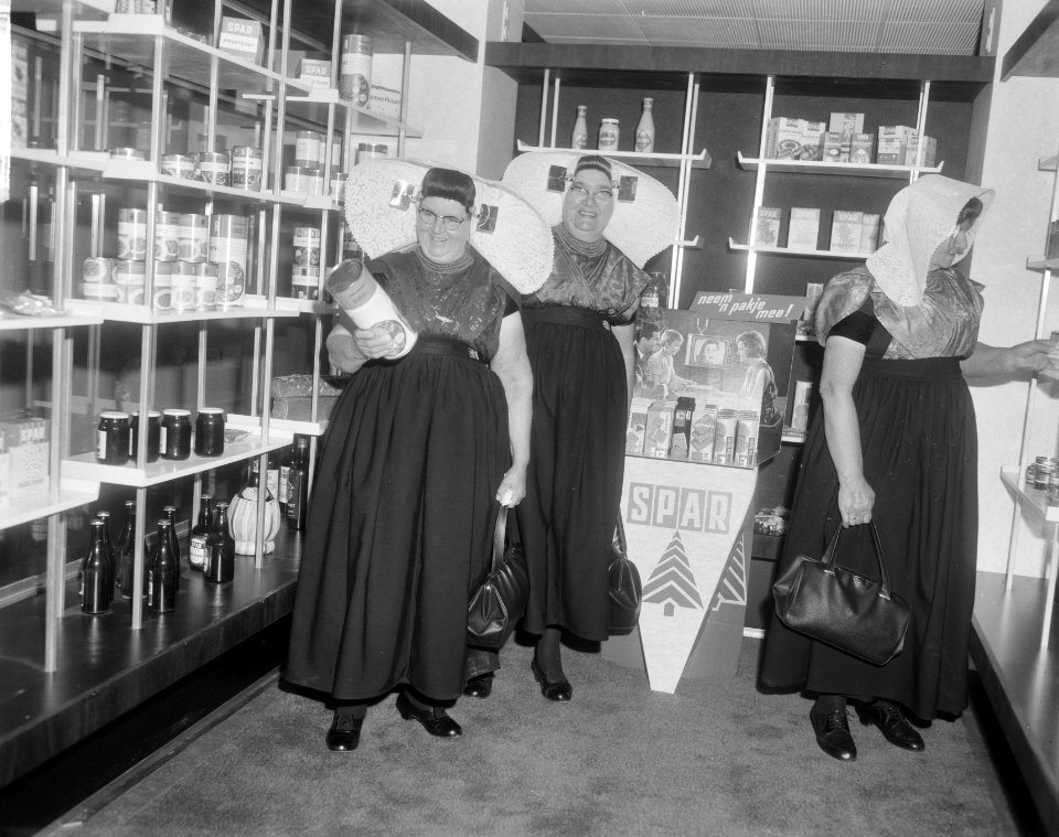Opdracht Spar (Zeeuwse vrouwen), Bestanddeelnr 917-9243