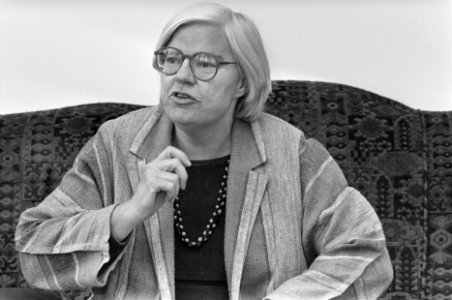 Opdracht Nuffic Heather Sutherland, Bestanddeelnr 934-0460