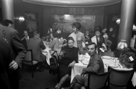 Opdracht Parool, Indische restaurant Djawa, Leidsedwarsstraat Amsterdam, interie, Bestanddeelnr 925-2263