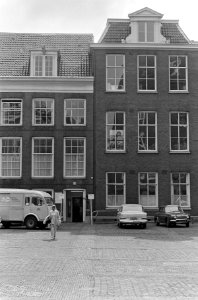 Opdracht Parool, stadhuis binnenplaats 8 julie 1966, Bestanddeelnr 919-3351