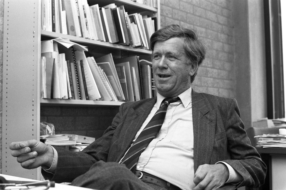 Opdracht Nuffic P. H.Quarles van Ufford (VU), Bestanddeelnr 934-2994