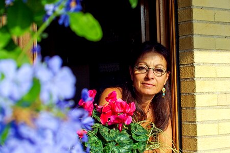 Sexagenarian grandma person