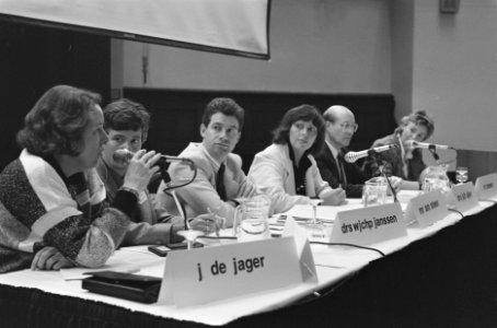 Opdracht Financieel Dagblad congres Vrouw en Management in Amsterdam, Bestanddeelnr 934-0979