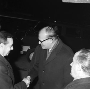 Opdracht NTS, aankomst Franse Minister Michel Debre (kop), Bestanddeelnr 919-9853