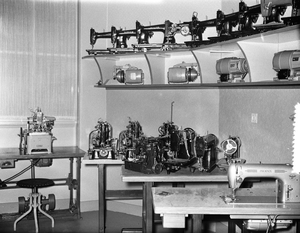 Opdrachten fa. De Jong en De Vlieger Amsterdam, Bilderdijkstraat 40, Bestanddeelnr 906-9528