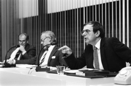 Opdracht Nuffic in Trippenhuis in Amsterdam, Bestanddeelnr 933-1077