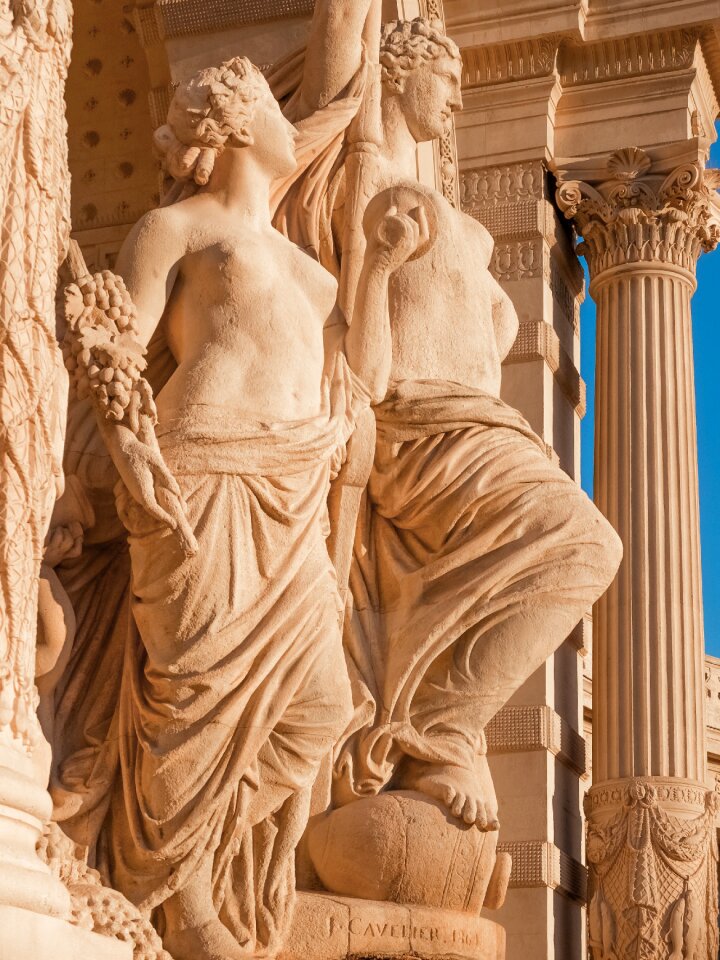 Statue palais longchamp