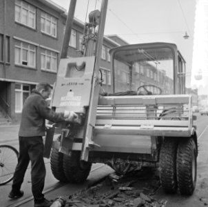Opdracht Nierstratz, betonsplijtmachine in Den Haag, Bestanddeelnr 918-9228