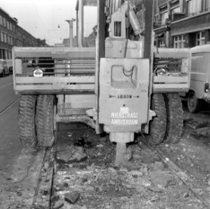 Opdracht Nierstratz, betonsplijtmachine in Den Haag, Bestanddeelnr 918-9218