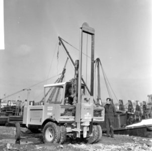 Opdracht Nierstratz, betonbreker, Bestanddeelnr 918-9136