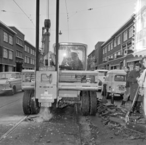 Opdracht Nierstratz, betonsplijtmachine in Den Haag, Bestanddeelnr 918-9221
