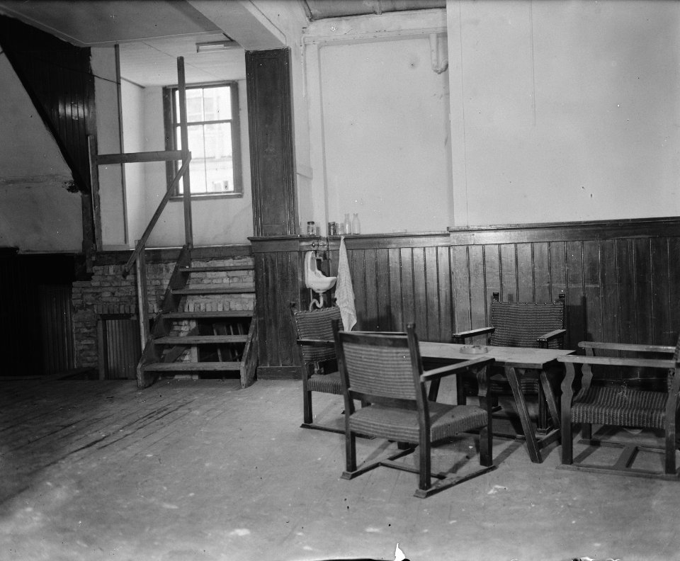Opdracht Pijnappel Waterlooplein, Bestanddeelnr 901-9376