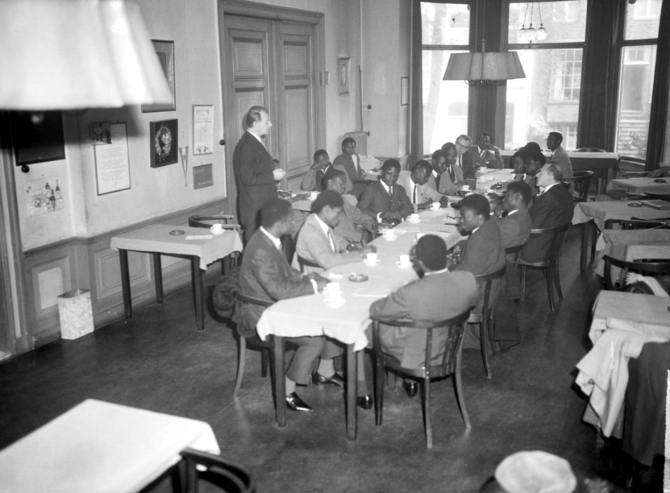 Opdracht Nederlandse Jeugd Gemeenschap Henri Polaklaan 1, Bestanddeelnr 915-6520