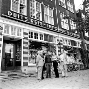 Opdracht Persbureau AD , Duits Reis- en Informatiebureau Spui Amsterdam, Bestanddeelnr 929-3854