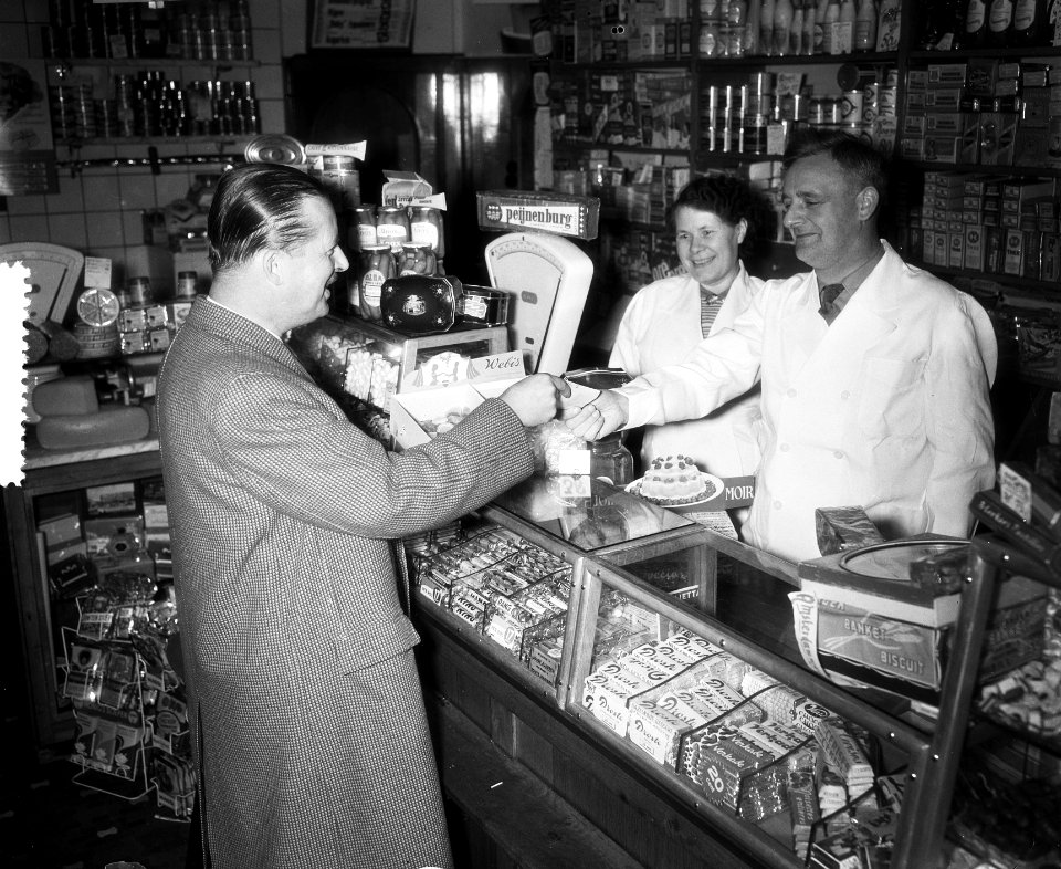 Opdracht Orsi Weesperzijde 30 kruidenierswinkel, Bestanddeelnr 907-3561