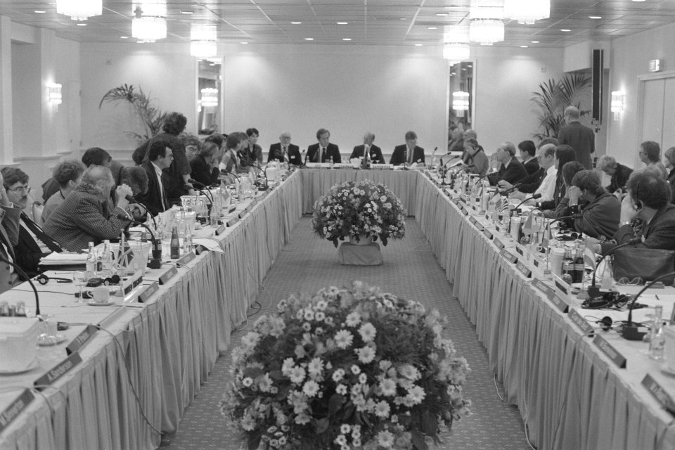 Opdracht Ministerie WVC boekenconferentie, cult. comm. Menca, Bestanddeelnr 934-1183