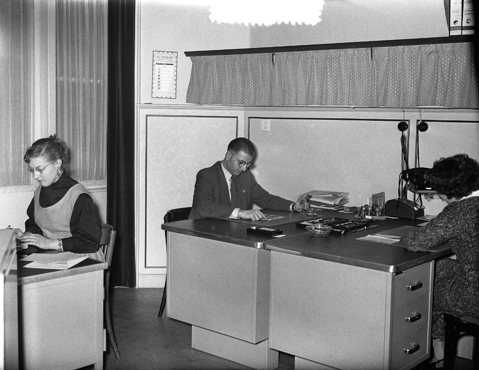 Opdrachten fa. De Jong en De Vlieger Amsterdam, Bilderdijkstraat 40, Bestanddeelnr 906-9531