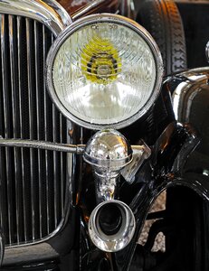 Spotlight horn cooler