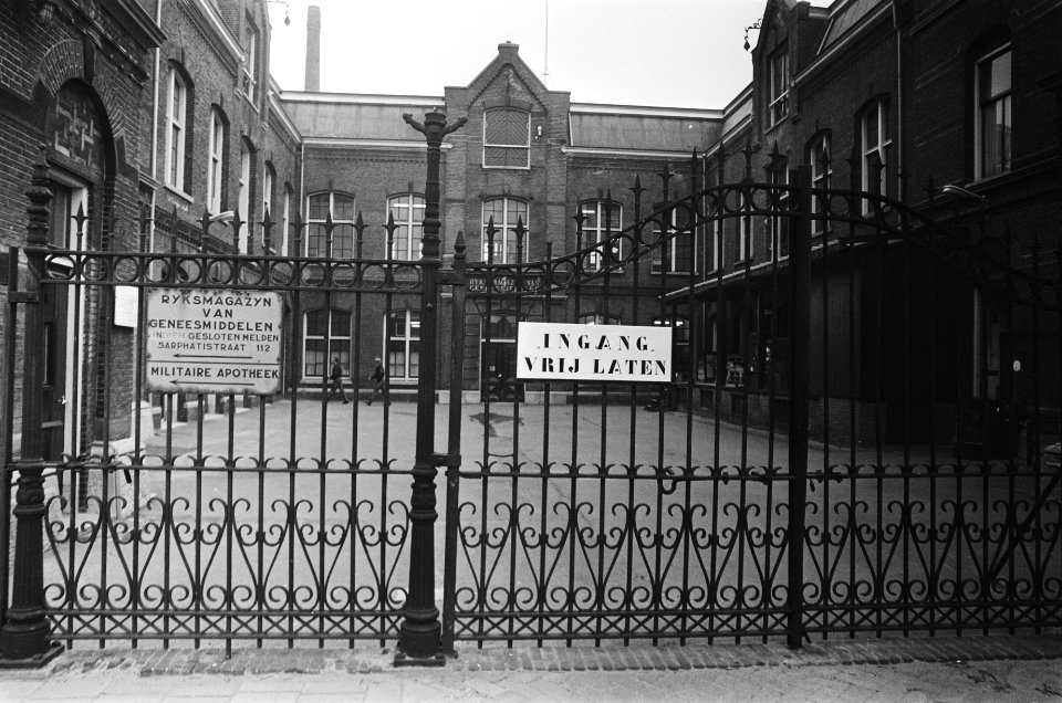 Opdracht NCBO exterieur Rijksmagazijn Geneesmiddelen, Sarphatistraat Amsterdam, Bestanddeelnr 929-5833