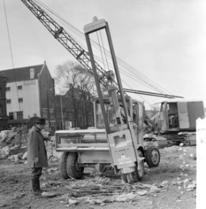 Opdracht Nierstratz, betonbreker, Bestanddeelnr 918-9128