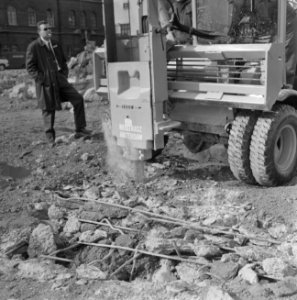 Opdracht Nierstratz, betonbreker, Bestanddeelnr 918-9116