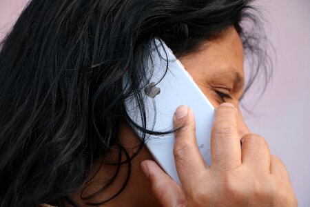 Mobile smartphone woman