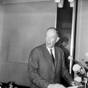 Opdracht Nederlandse Jeugd Gemeenschap (afscheid ds Steinbeek), Bestanddeelnr 916-9205