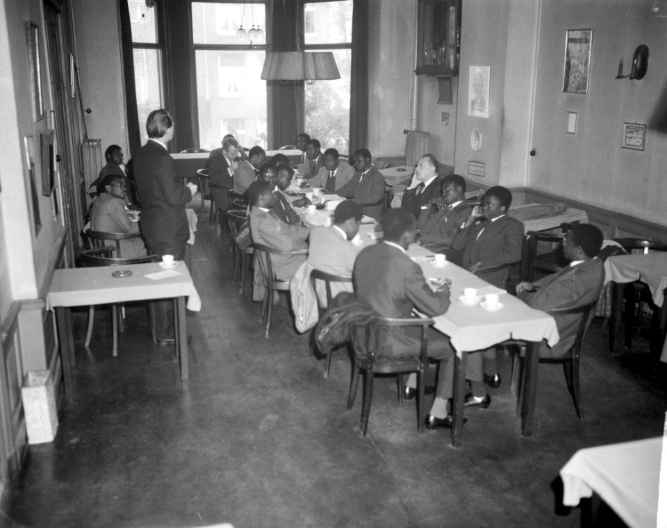 Opdracht Nederlandse Jeugd Gemeenschap Henri Polaklaan 1, Bestanddeelnr 915-6521