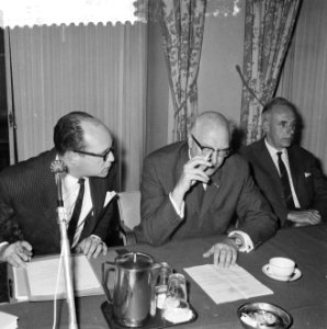 Opdracht Nederlandse Jeugd Gemeenschap (afscheid ds Steinbeek), Bestanddeelnr 916-9204