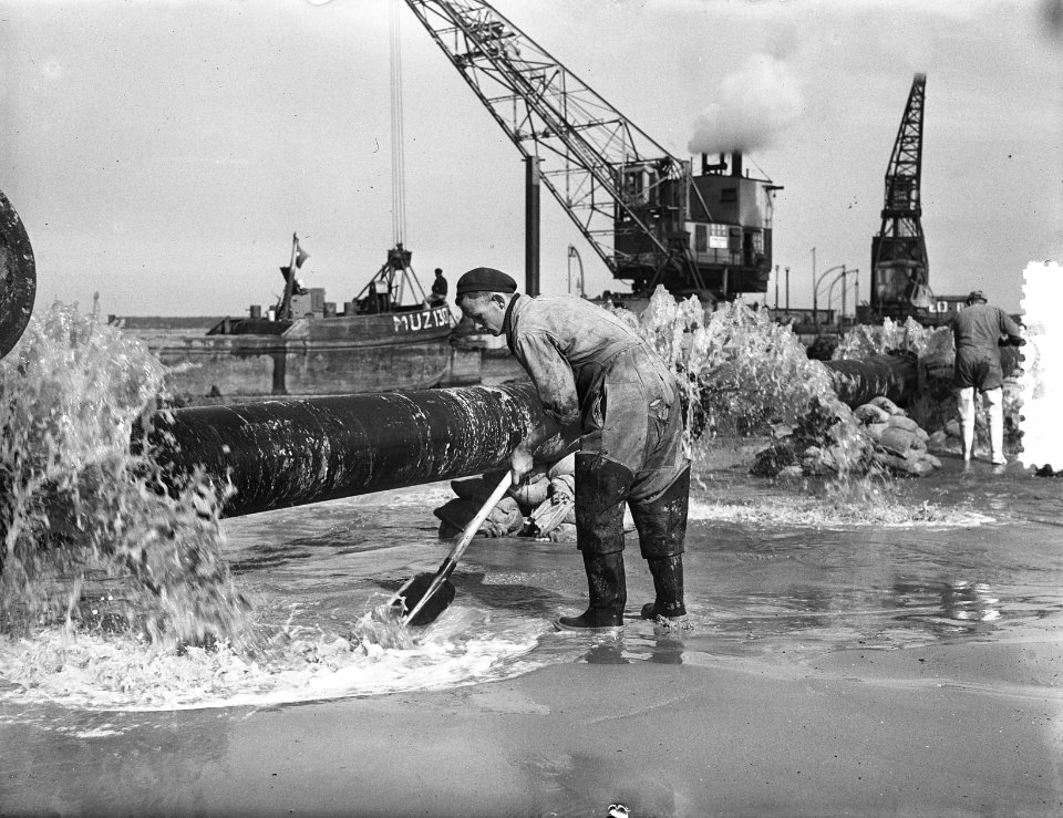 Opbouwplaatjes Zeeland. Dichten Oostelijke havendijk nabij Zierikzee, Bestanddeelnr 905-7432