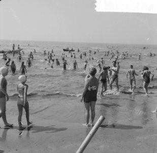 Opdracht Arnhemse Courant 1000 kinderen in Zandvoort, aan het strand, Bestanddeelnr 916-6471