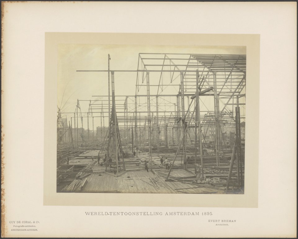 Opbouw tentoonstellingshal. Architect Evert Breman, Bestanddeelnr 90