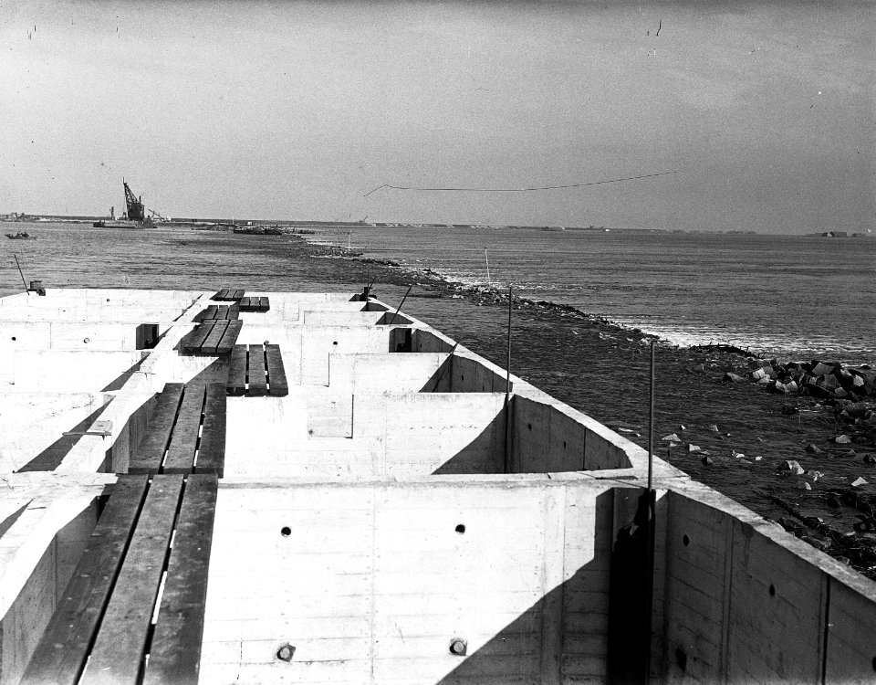 Opbouwplaatjes Zeeland. Dichten Oostelijke havendijk nabij Zierikzee, Bestanddeelnr 934-5492