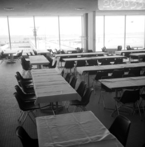 Opdracht Hotel Revue, interieurs horecaf op luchtareaal Schiphol, Bestanddeelnr 920-3033