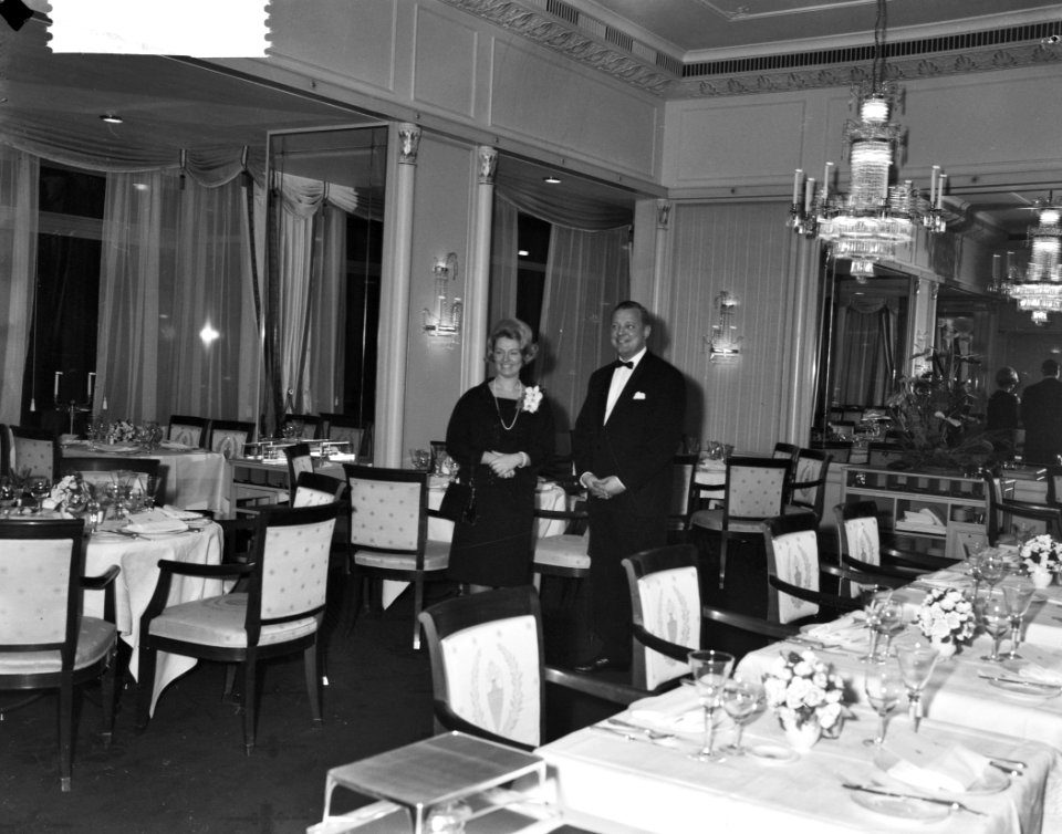 Opdracht hotel Revue , gerestaureerde zaal Hotel de lEurope Amsterdam, Bestanddeelnr 914-7739