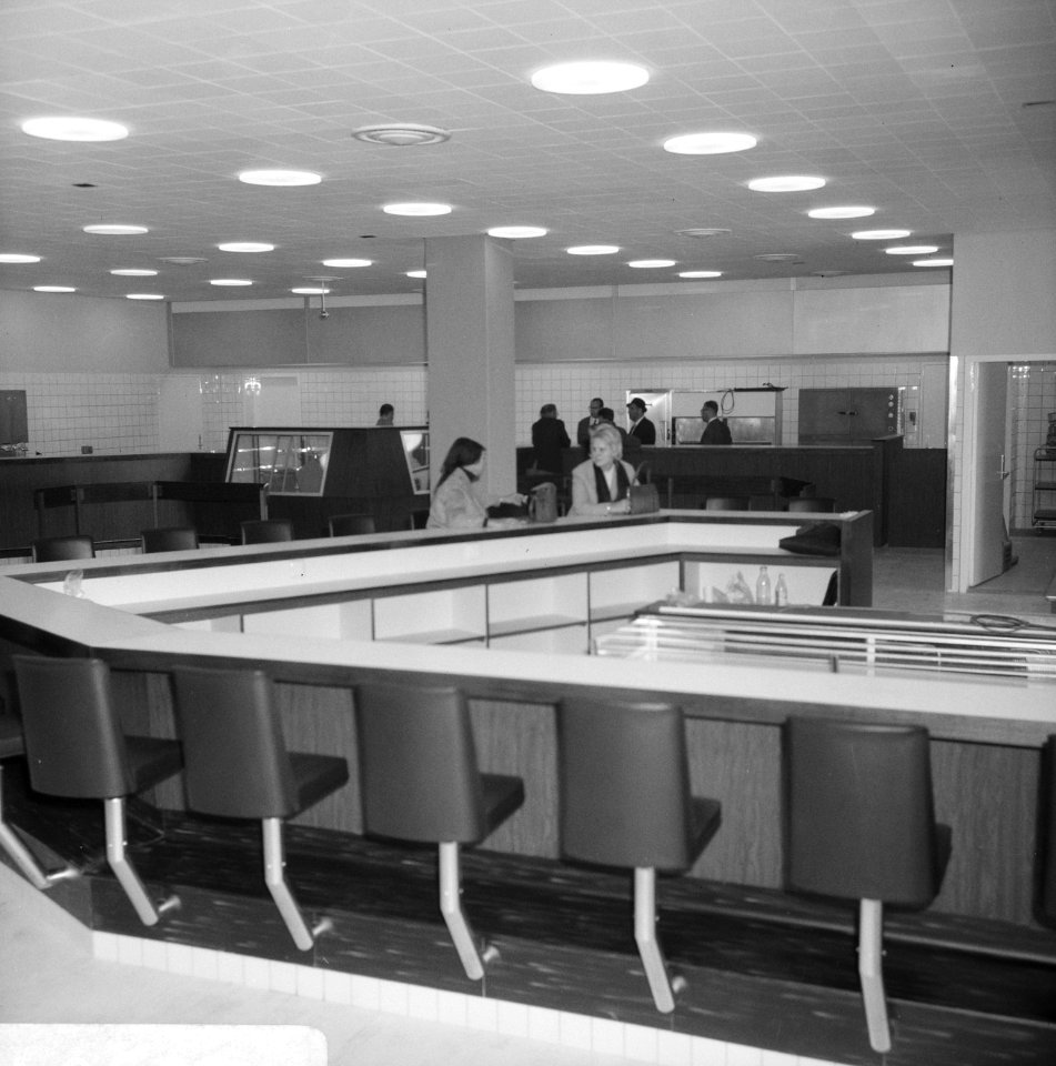 Opdracht Hotel Revue, interieurs horecaf op luchtareaal Schiphol, Bestanddeelnr 920-3040