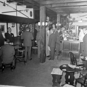Opdracht Hotel Reveu , Engelse pub in Amsterdam, Bestanddeelnr 919-3761